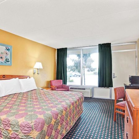 Days Inn By Wyndham Clarksville Tn Zewnętrze zdjęcie